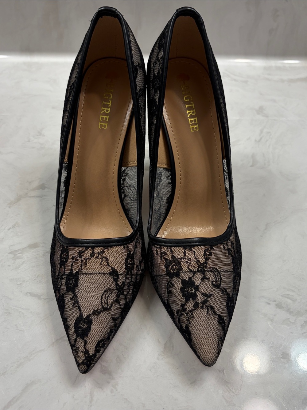 Black Lace Pointed-Toe Pumps by BIGTREE